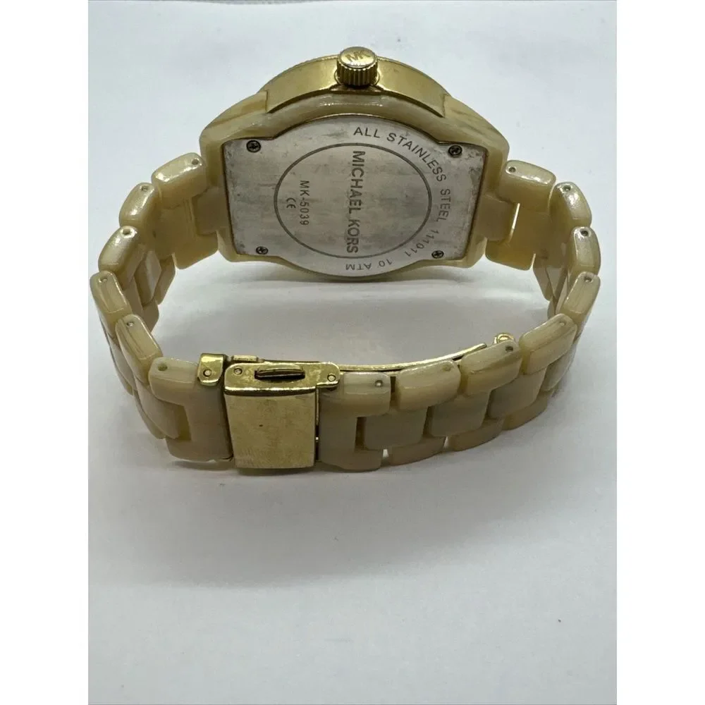 Michael Kors MK5039 Women's Gold Tone Resin Bracelet Analog Dial Watch JNA277